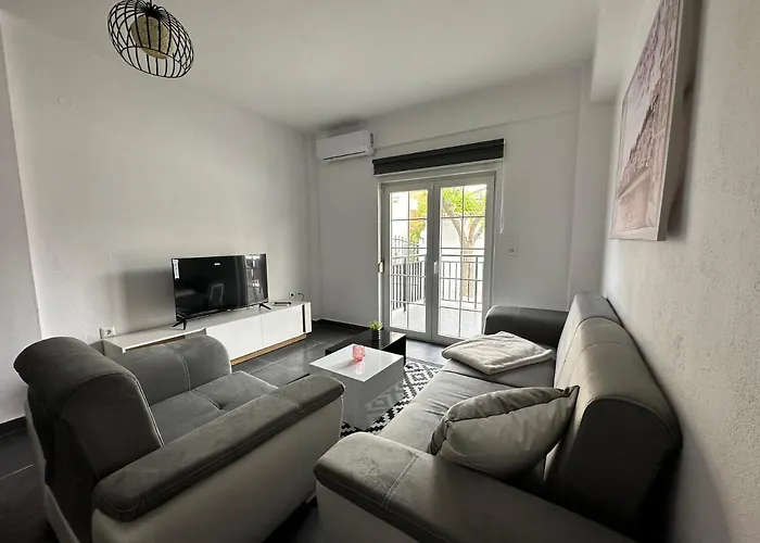 Mesangala Sunrise * Néa Meságkala